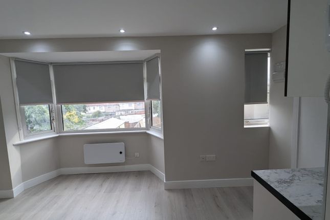 Thumbnail Studio to rent in Sheridan Terrace, Whitton Avenue West, Northolt