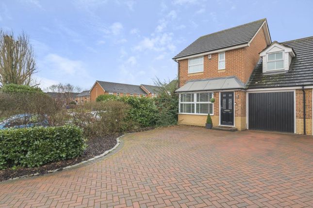 Hallbrooke Gardens, Binfield RG42, 3 bedroom link-detached house to ...