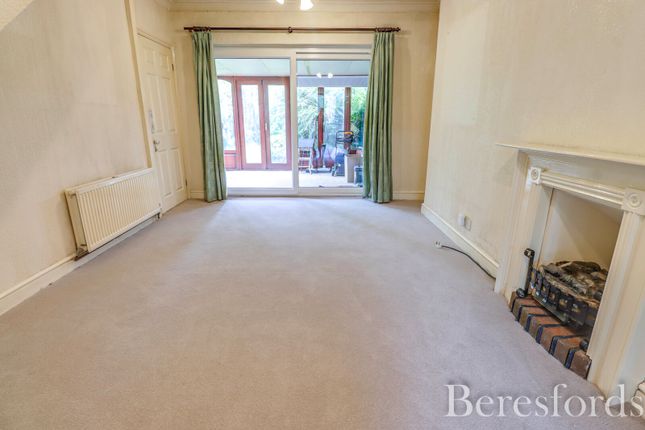 5, Mill Lane, Brentwood photo 4