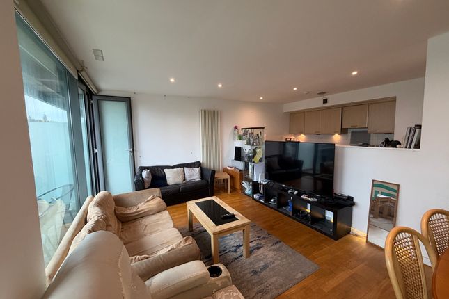 Flat 2/8 112 Cowcaddens Road, Glasgow photo 4