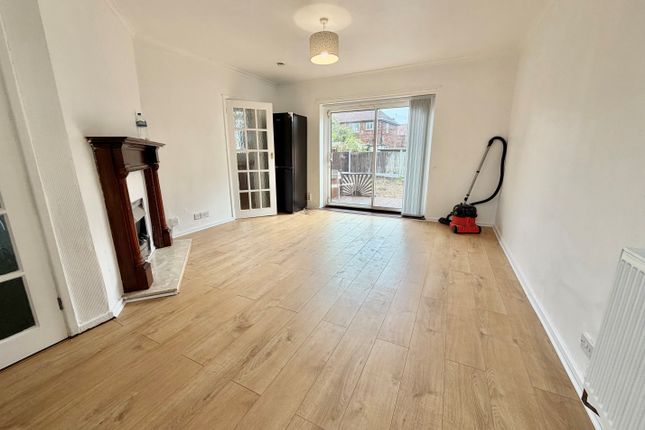 12, Caterham Close, NOTTINGHAM photo 2
