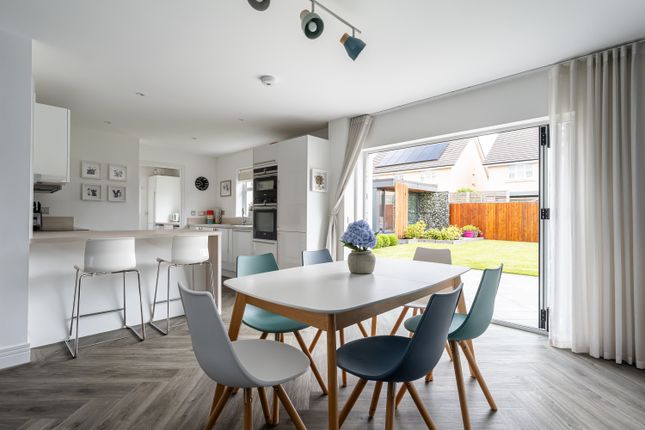 10, Ramslack Street, Balerno photo 4
