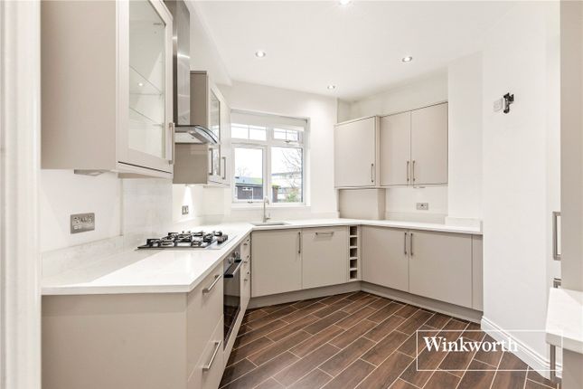 Flat 6, Stanhope Court,, East End Road, London photo 4