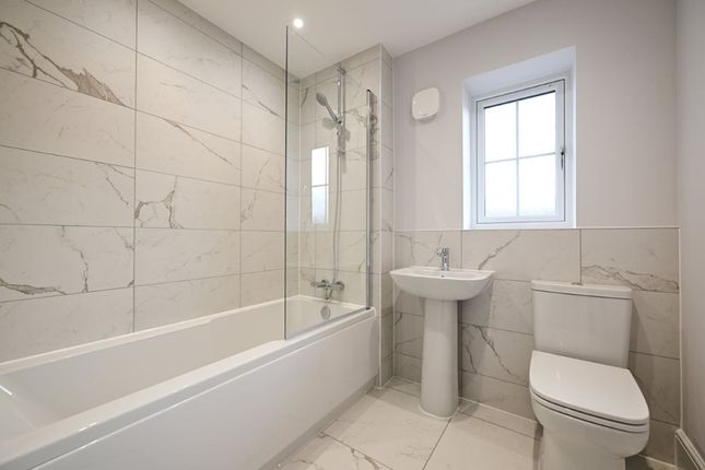 Plot 22 Peony, Severn Meadows, Worcester photo 4