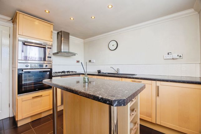 10, Miers Close, Plymouth photo 2