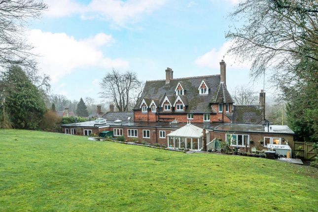 6 The Mount,, Petworth Road, Godalming photo 4