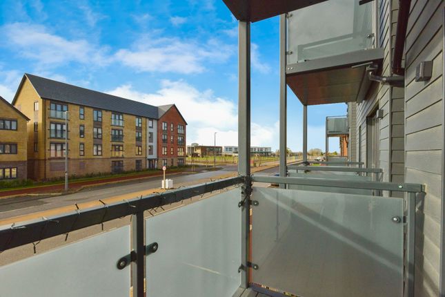2-bed flat on Flat 4, 132, Shetland Drive, Milton Keynes, £235,000