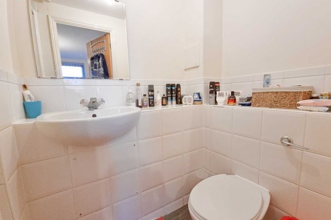 Flat for sale in Broomwade Close, Off Ranelagh Road