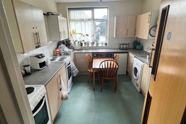 8-10, Albert Street, Slough photo 2