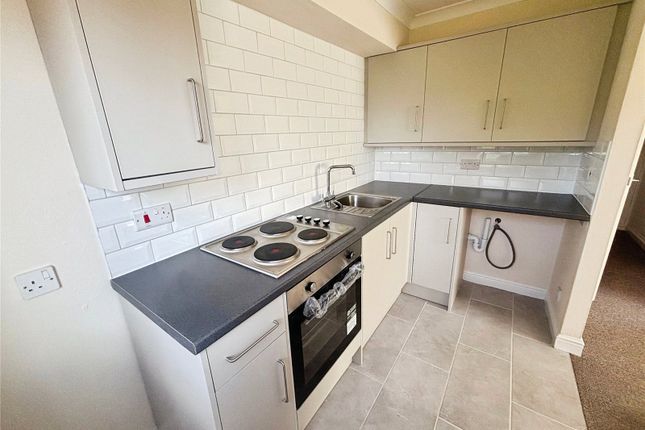 51, Canterbury Drive, Wolverhampton photo 3