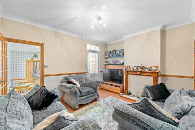 30, Gresham Road, London photo 2