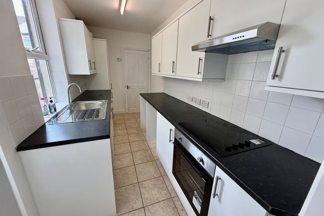 23, Coronation Road, Great Yarmouth photo 3