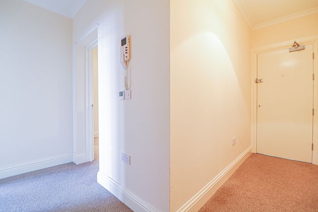 Flat to rent in Old Hall Street North, Bolton