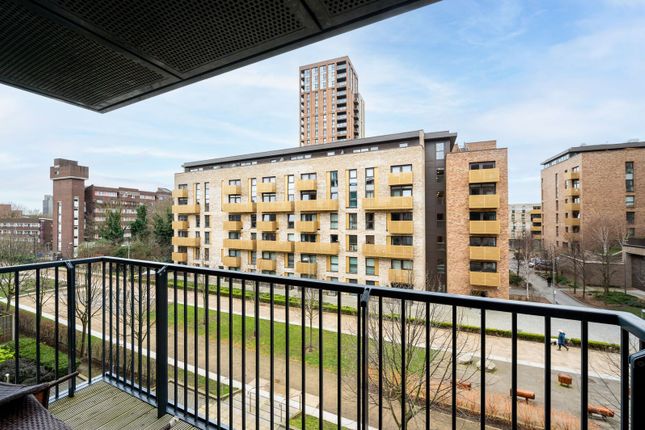 Whiting Way, Rotherhithe photo 4
