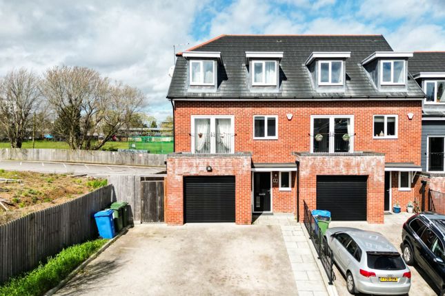 End terrace house for sale in Robins Gate, Bracknell, Berkshire
