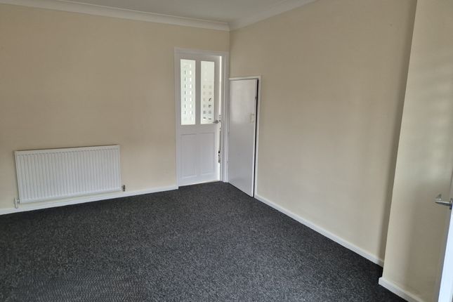 25, Milford Grove, Kingston upon Hull photo 3