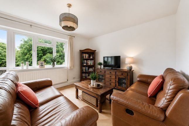 23, Jephson Court, Studley Road, London photo 2