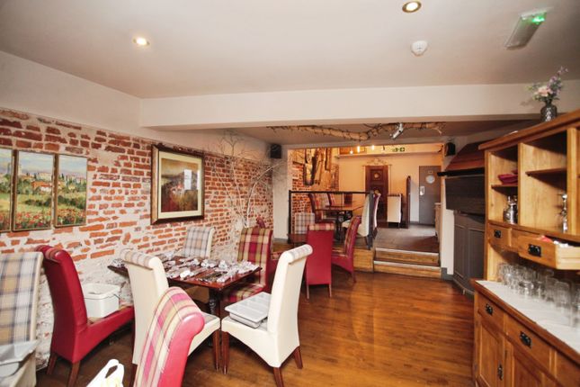 Inferno, 22-24, The Borough, Hinckley photo 2