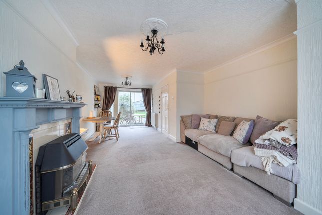 32 Olive Walk, Harrogate photo 2