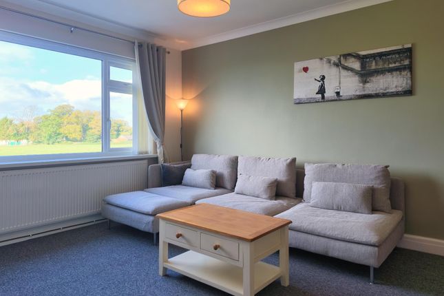 61, Minehead Avenue, Sully photo 4