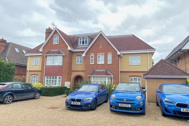 5, St Peters Lodge, Maidenhead photo 2