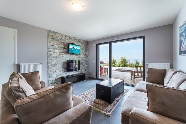 Villa for sale in Publier, Evian / Lake Geneva, French Alps / Lakes