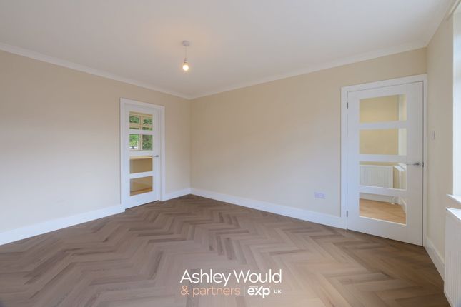 24a, Coney Green, Stourbridge photo 4