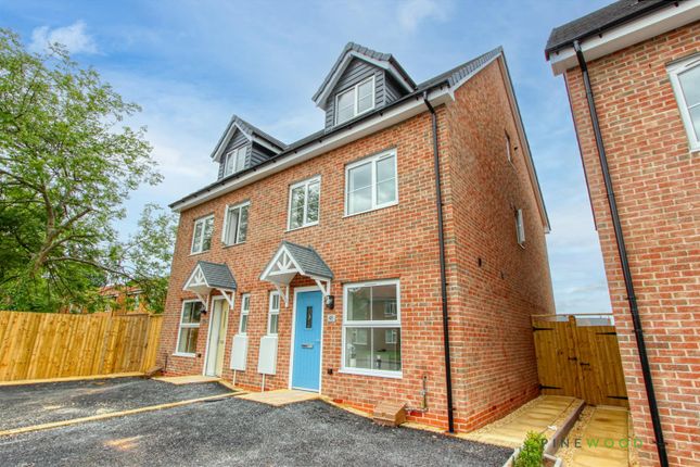 Thumbnail Town house for sale in Pattison Street, Shuttlewood, Chesterfield