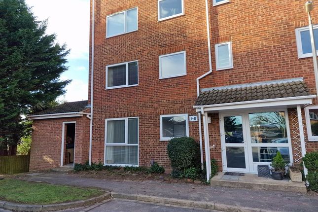 Thumbnail Studio to rent in Katherines Court, Ampthill