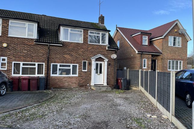 Thumbnail End terrace house for sale in Thornton Road, Reading