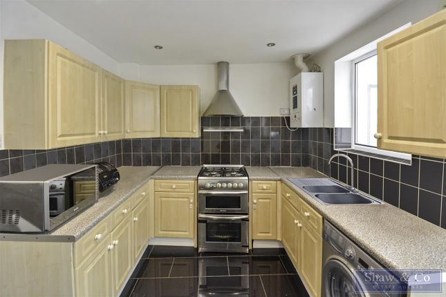 Terraced house for sale in Stratford Road, Southall