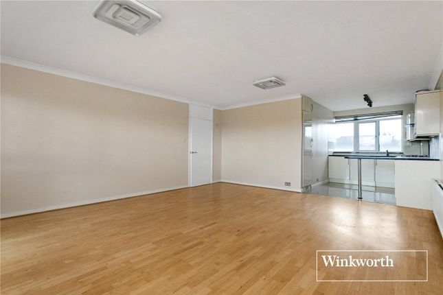 Flat 12, Mayflower Lodge,, Regents Park Road, London photo 3