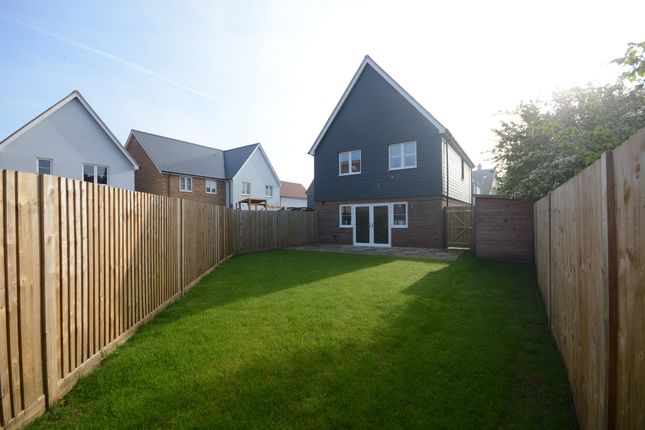 Detached house for sale in Hawthorn Close, Bicknacre, Chelmsford