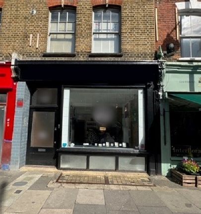 Retail premises to let in Roman Road, London