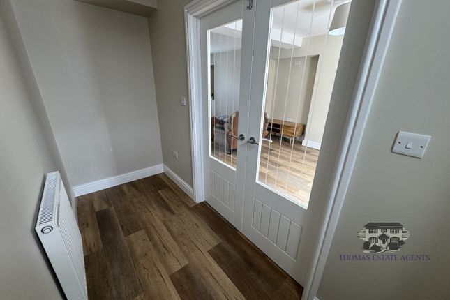 8, Union Street, Pentre photo 2