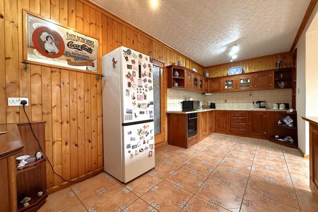 41, Sibcy Lane, Newark photo 4