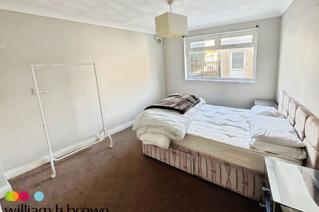 Flat 1, Coastal Court, 51, Marine Parade East, CLACTON-ON-SEA photo 5