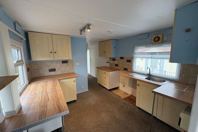 18 Rustywell Park, Yeovil photo 2