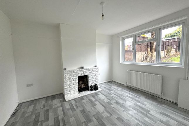 29, St. Davids Crescent, Gravesend photo 4