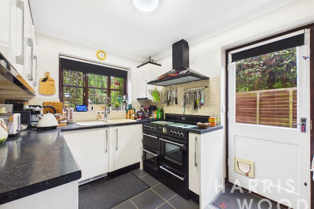 1, Woodland Close, Chelmsford photo 3
