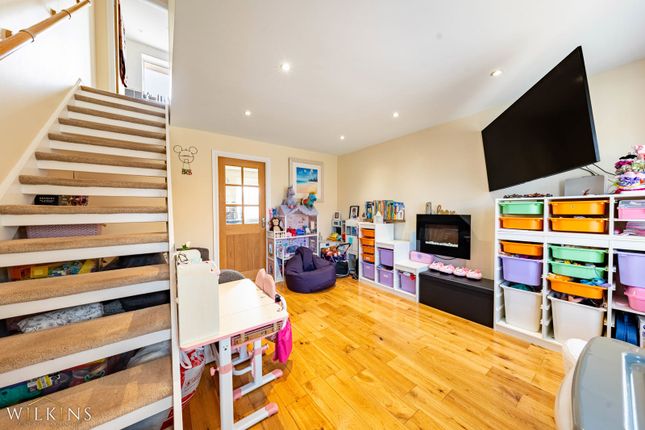 19, Althorp Way, Burton-on-Trent photo 4