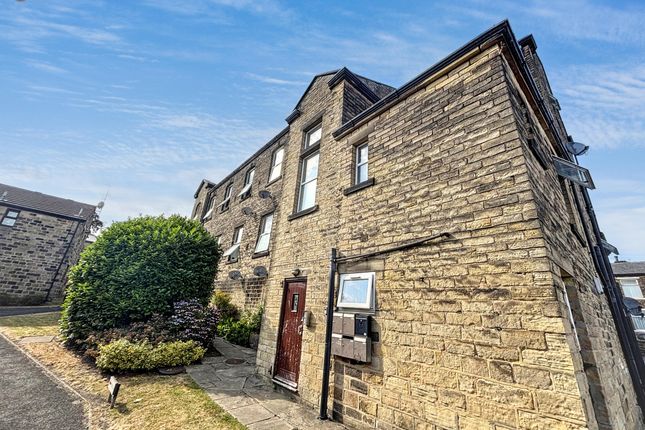 15 St. Vincent Court, Pudsey photo 2