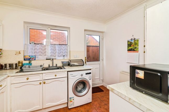 4, Poppy Close, Bungay photo 4