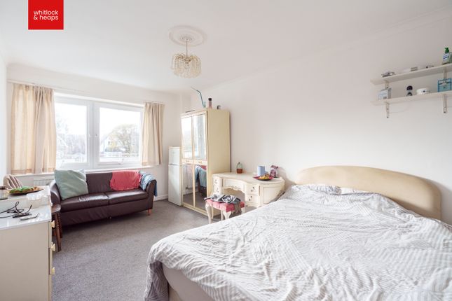21 Blenheim Court, New Church Road, Hove photo 4