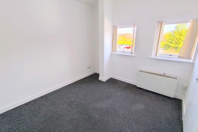 Flat B, 36, Market Street, Telford photo 2