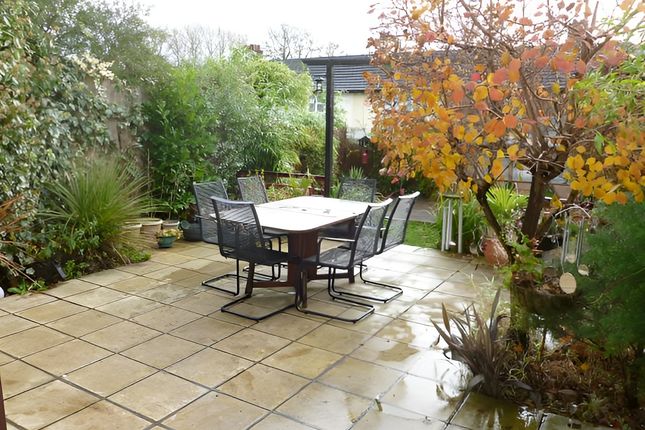 115, Keith Lucas Road, Farnborough photo 3