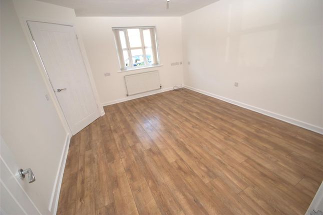 98 Shillingford Road, Manchester photo 3