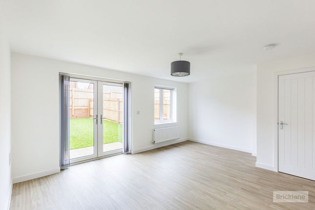 4, Alva Close, CORBY photo 4