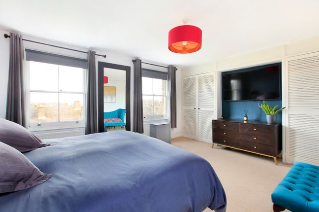 Flat for sale in Balham New Road, Balham, London