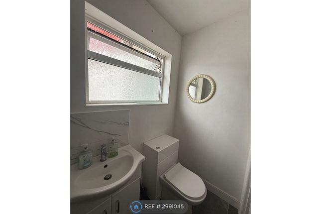 Willow Road, Erith photo 4